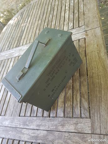 #05# Caisse métal / Boite Munitions Tole 5.56 0250 livrée pour 0.99E