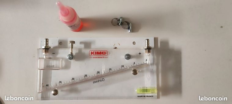 1 Manomètre à colonne de liquide inclinée KIMO + Liquide manomètre AWS10 + 2 Colliers. 2 disponibles