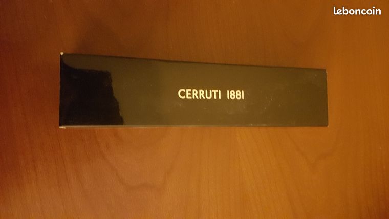 1 stylo CERRUTI 1881