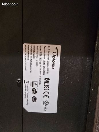 1 Vidéo projecteur OPTOMA DLP - 7.500 lumens - ANSI - EH7700