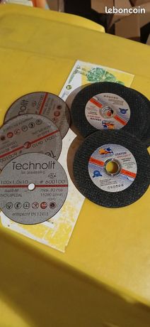 10 disques à meuler acier et 3 disques à meuler inoxDimension sur photo