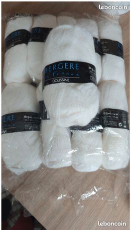 10 pelotes de laines bergère de France Doussine blanche du même bain