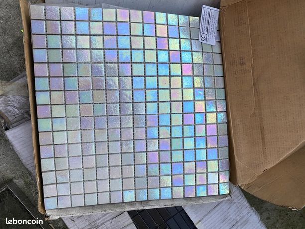 15 plaques mosaïque pâte de verre blanc reflets 30x30