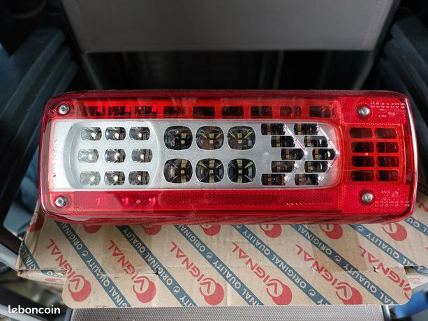 159530 lc10 led - feu ar led droit connecteur amp 1.5 - 7 voies latéral