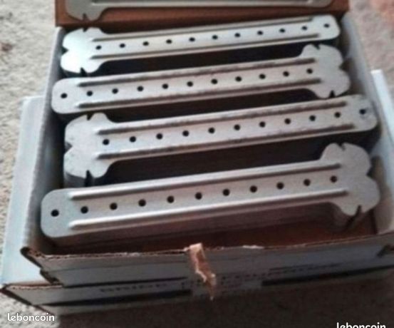 2 boites de 100 Suspentes a placo de 18cm neuves