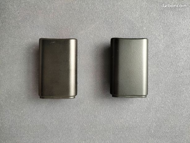 2 caches piles manettes Xbox 360