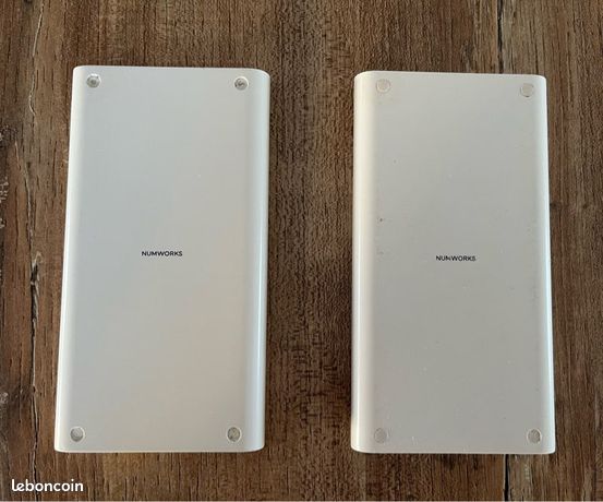 2 calculatrices NumWorks Bon état 40 chacune