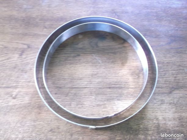 2 cercles à pâtisserie