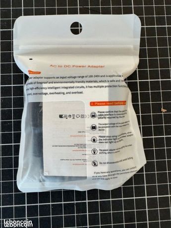 2 Chargeurs rapide Hechobo USB-A sans câble pour Samsung Galaxy et autres appareil de charge rapide. Tension dentrée entre 100 et 240V Sortie 5.OV=2.0A 5.0V=3.0A 9V=1.67A