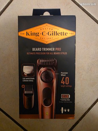 2 coffrets Barbe Pour Homme Tondeuse et Soin Beard Trimmer Pro Gillette NEUFS