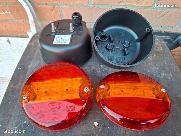 2 feux led arrière ronds 24 volts aspock