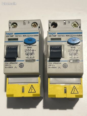 2 interrupteurs différentiels HAGER