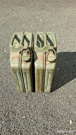 2 Jerricans "militaire"