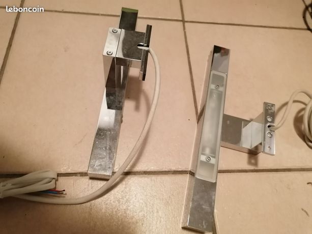 2 lampes halogènes pour miroir salle de bain