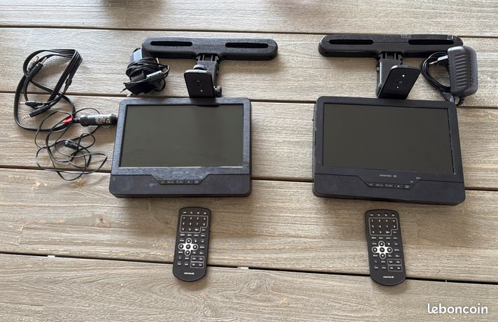 2 lecteurs dvd portables