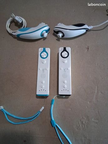 2 manettes pour wii