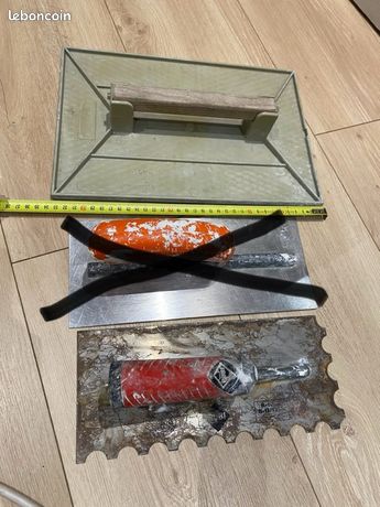 2 Outils taloche maçonnerie carrelage