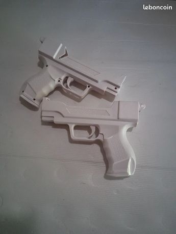 2 pistolets wii