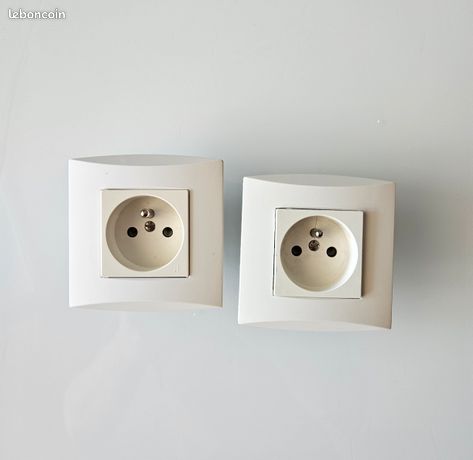 2 Prises Alombars Alvais