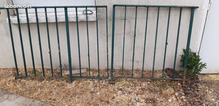 2 rambardes en fer plat