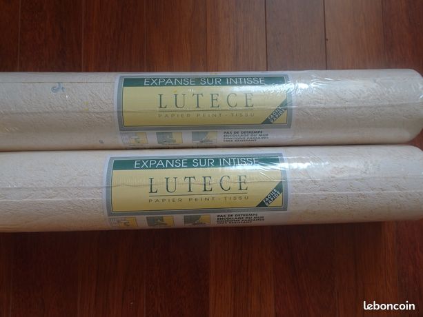 2 rouleaux de papier peint