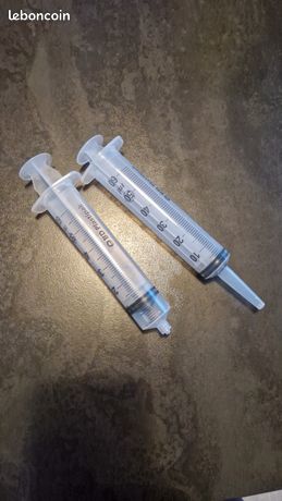 2 seringues 60 ml