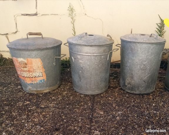 2 stérilisateurs et 1 lessiveuse