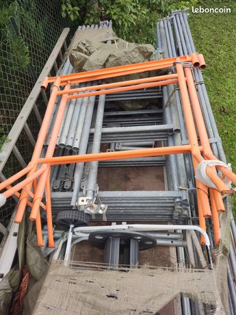 2 tréteaux de maçon