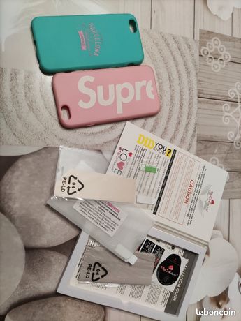 2 vitres de protection et 2 coques pour iphone 6