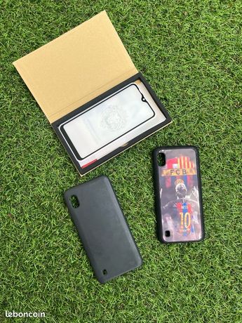 2 coques et une vitre de protection Samsung, Samsung A10