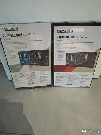 2 Panneaux porte outils