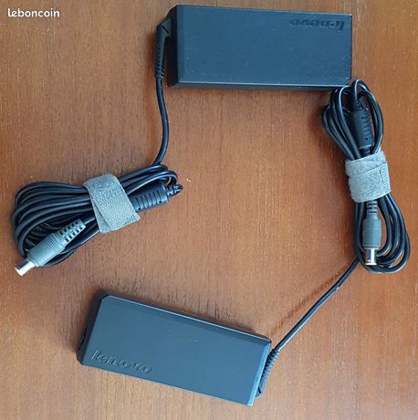 3 anciens chargeurs Lenovo 90 Watts en excellent état