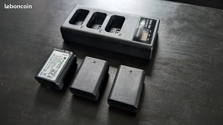 3 Batteries FW50 + chargeur / Powerextra