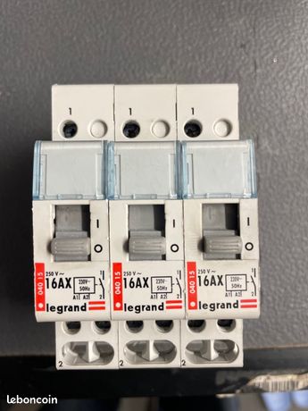 3 telerupteurs Legrand