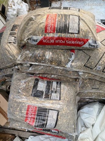 30 sacs de gravier à béton 35 kg chacun