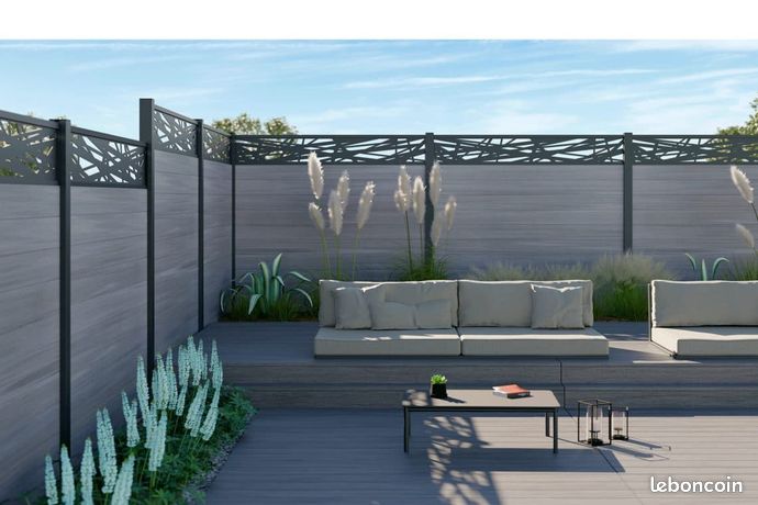 34 Clôture en lame composite haute qualité à Montpellier