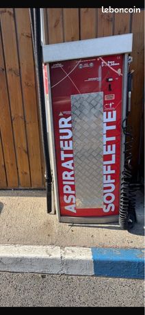 4 aspirateurs station lavage