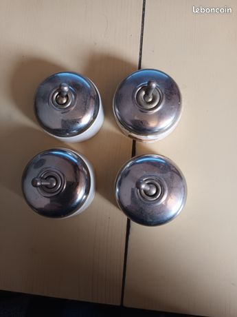 4 boutons electriques anciens