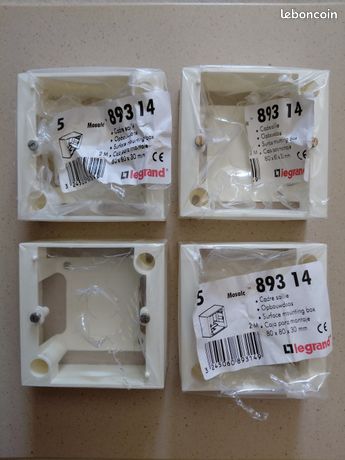 4 cadres saillie ancien Mosaic Legrand neuf