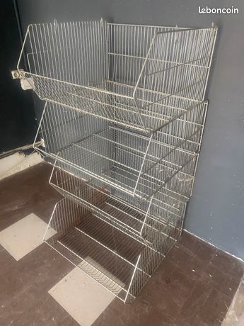 4 corbeilles métalliques empilables