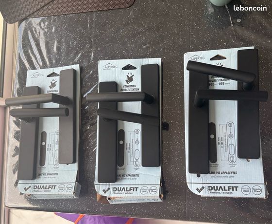 4 poignées porte neuve