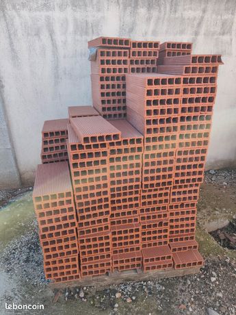 428 Brique de cloison de 4cmx20cmx40cm