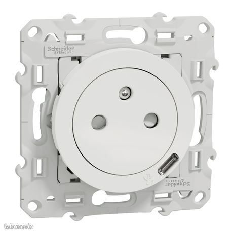 45 prises 2P+T Schneider Odace affleurantes blanches S520052