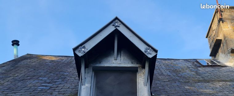 5 fleurs en ZINC pour toiture et gouttière_Fabrication artisanale