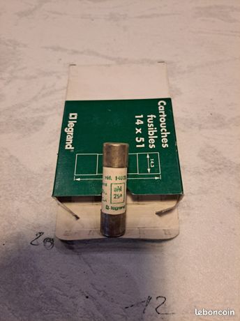 8 cartouches fusibles 14x51 LEGRAND 500v 25A