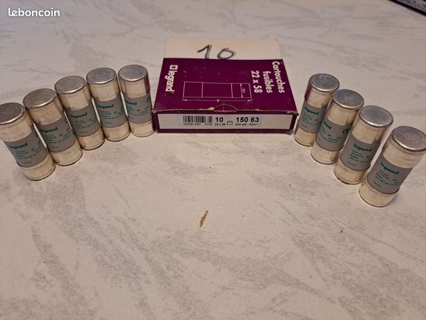 9 cartouches fusibles LEGRAND 22x58 500v 63A