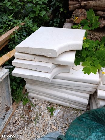 A donner margelles piscine