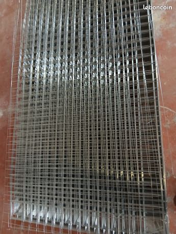 Barres, grillages, plateau, poutres, visseries