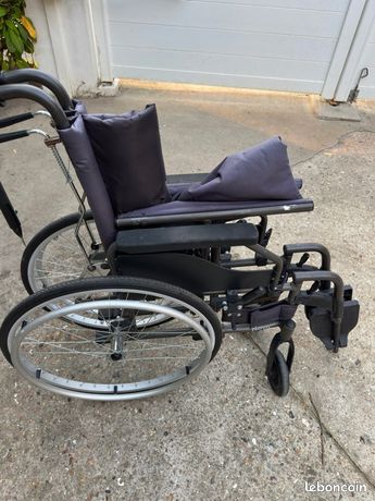 À vendre Fauteuil roulant