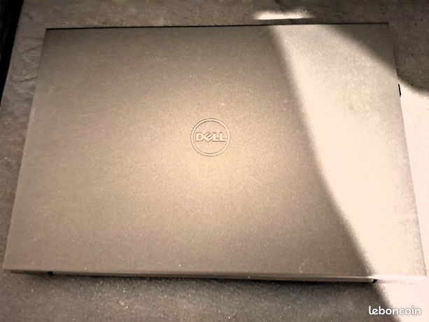 Ordinateur portable DELL 15,6 pouces Excellent état